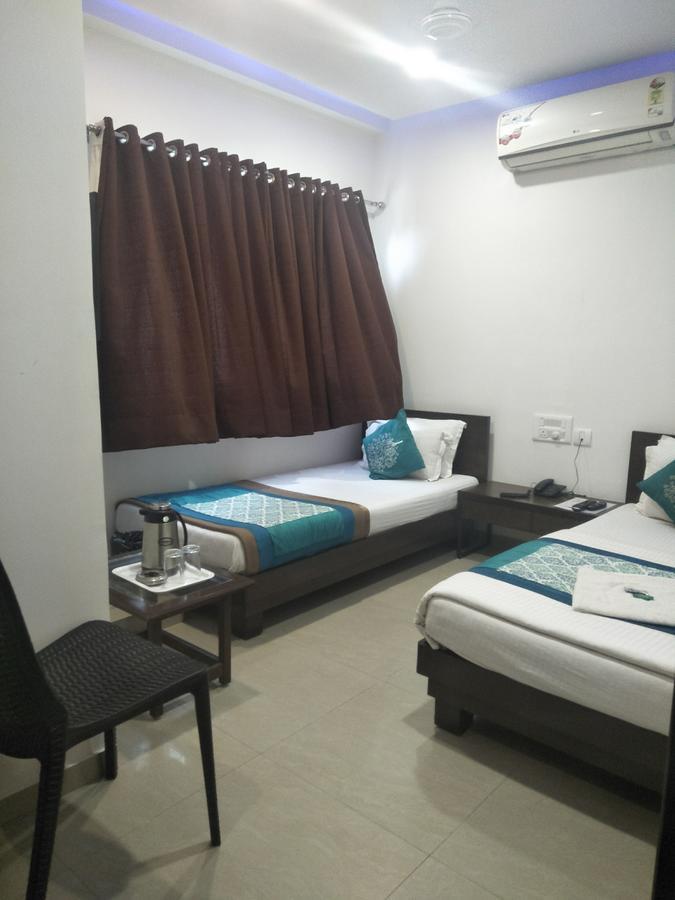Hotel Ambience Sarkhej Exterior photo